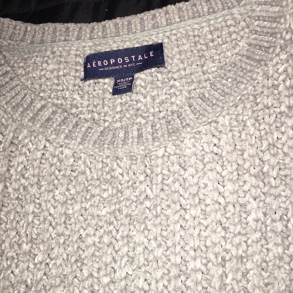 ⭐️Grey cable knit sweater⭐️ - Picture 2 of 3